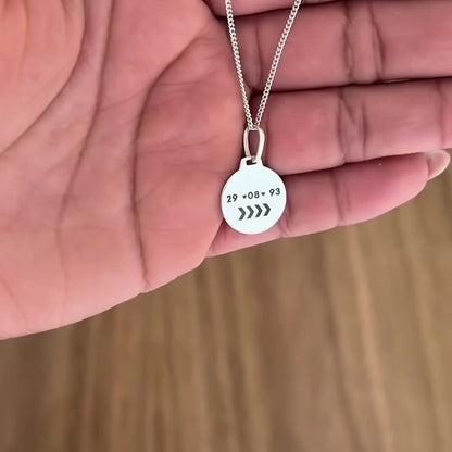 Cadena Personalizada con Dije Inicial y Grabado Atrás.